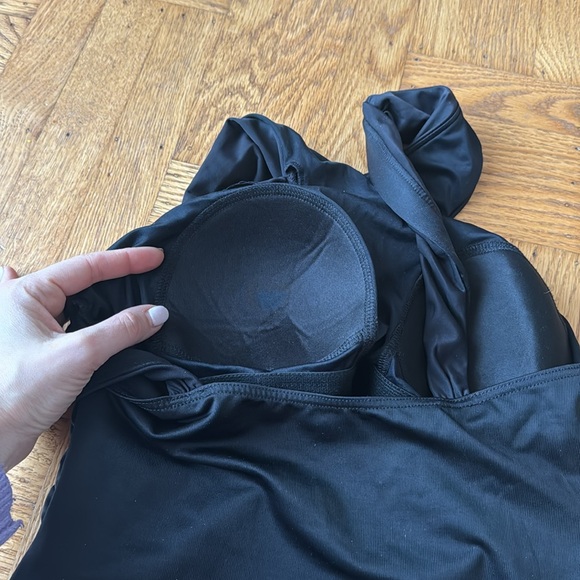 Miraclesuit Criss Cross High Neck One Piece Swimsuit black 14 448541 - Picture 6 of 7